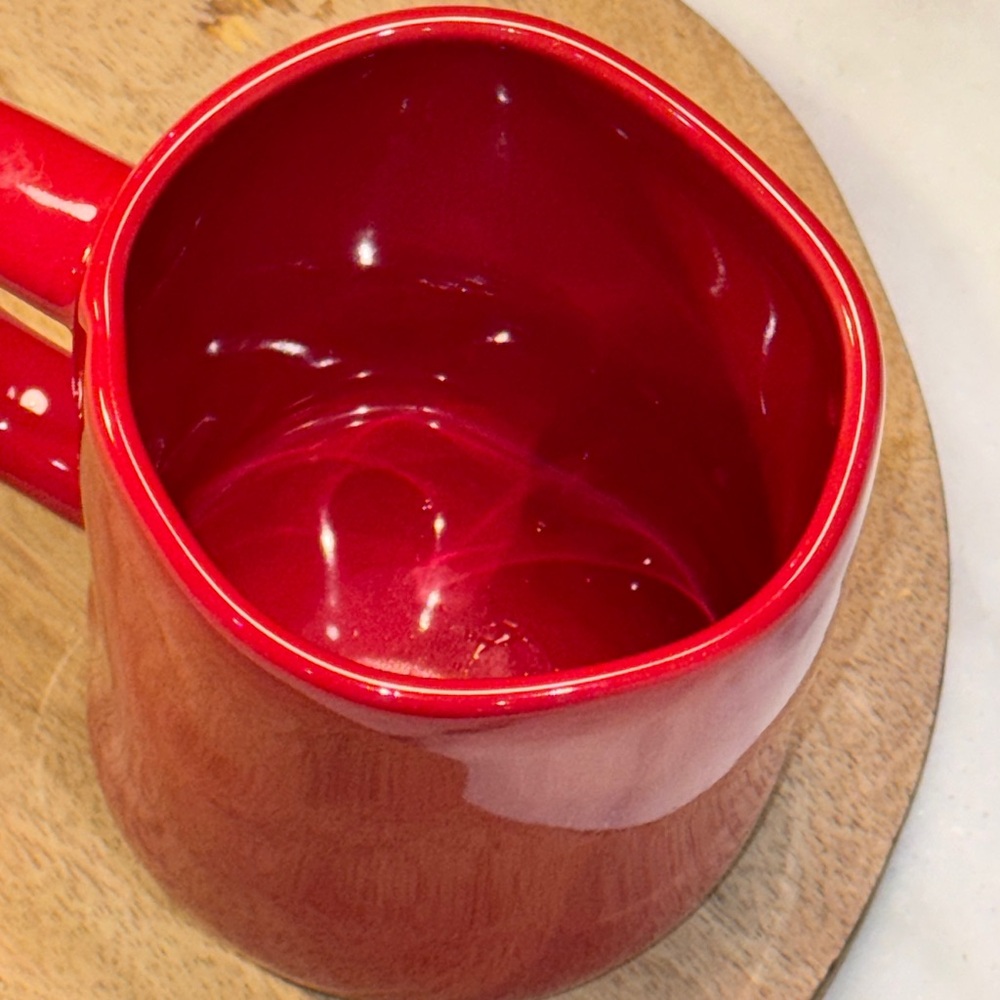 Rae Dunn Christmas Holiday Red MAKING SPIRITS BRIGHT Coffee Tea Mug Like New - Picture 3 of 4